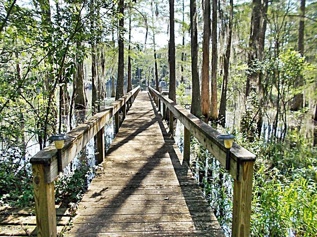 Grand Ridge, FL 32442