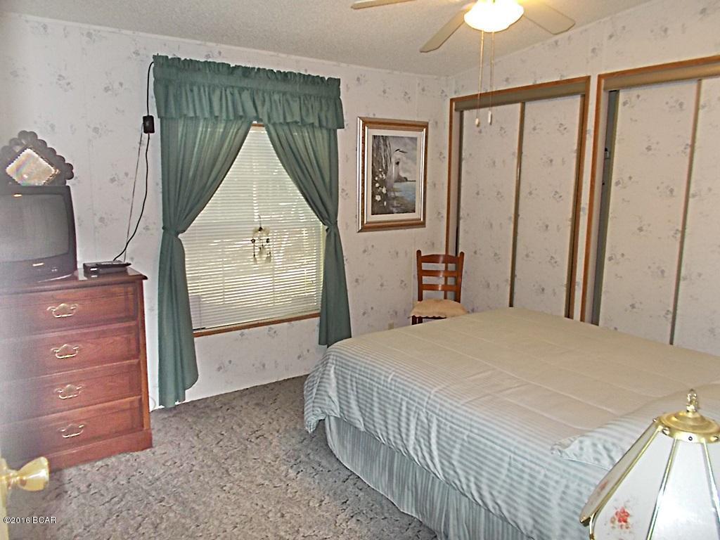 Grand Ridge, FL 32442