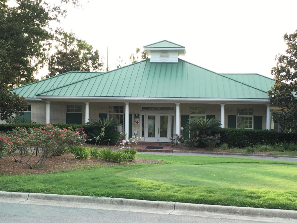 305 WATERFORD, Lynn Haven, FL 32444