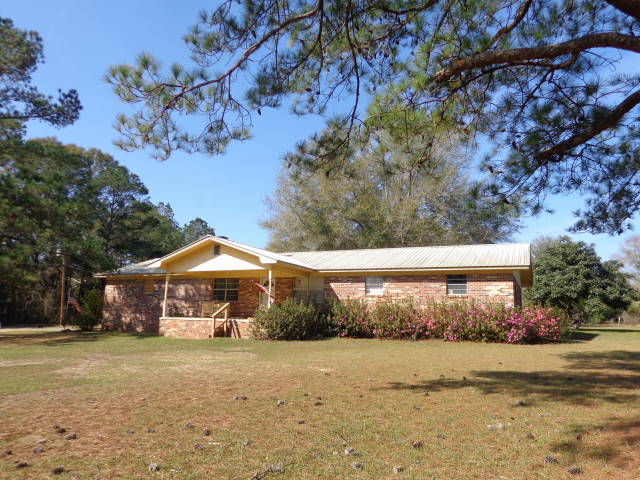 5005 FLYNT Drive, Marianna, FL 32446