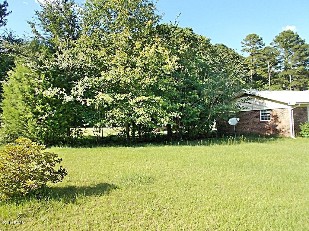 4972 Redwood Dr, Marianna, FL 32446