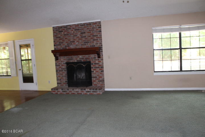 2772 Seminole Dr., Marianna, FL 32446