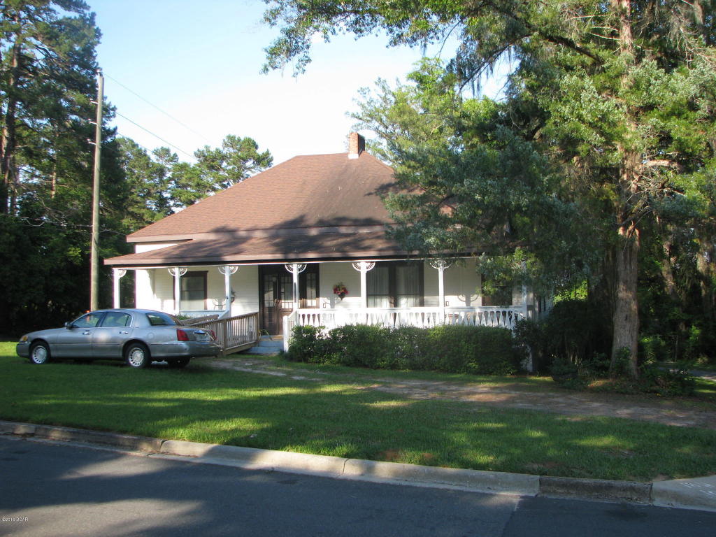 2998 CALEDONIA Street, Marianna, FL 32446