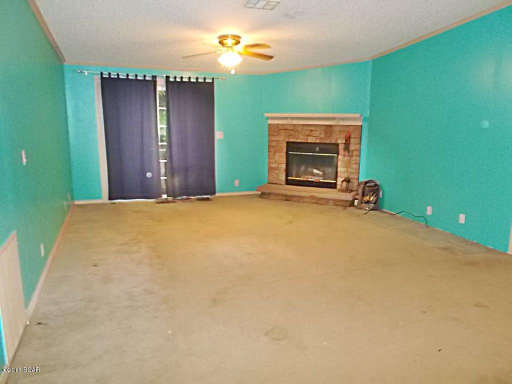 153 Silver Lake Dr. S, Marianna, FL 32448