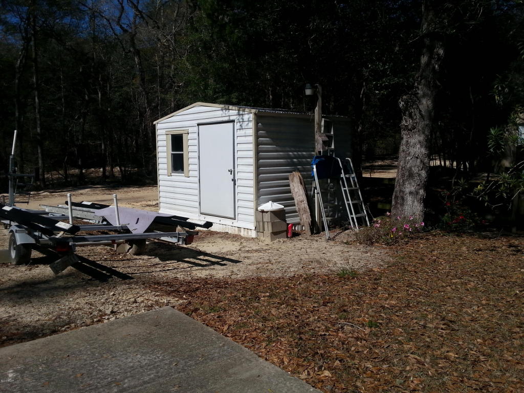 329 Big Cedar Rd., Bruce, FL 32455