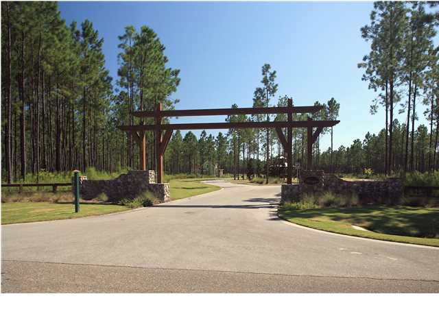 130 CREEK PINES CIR., Wewahitchka, FL 32456
