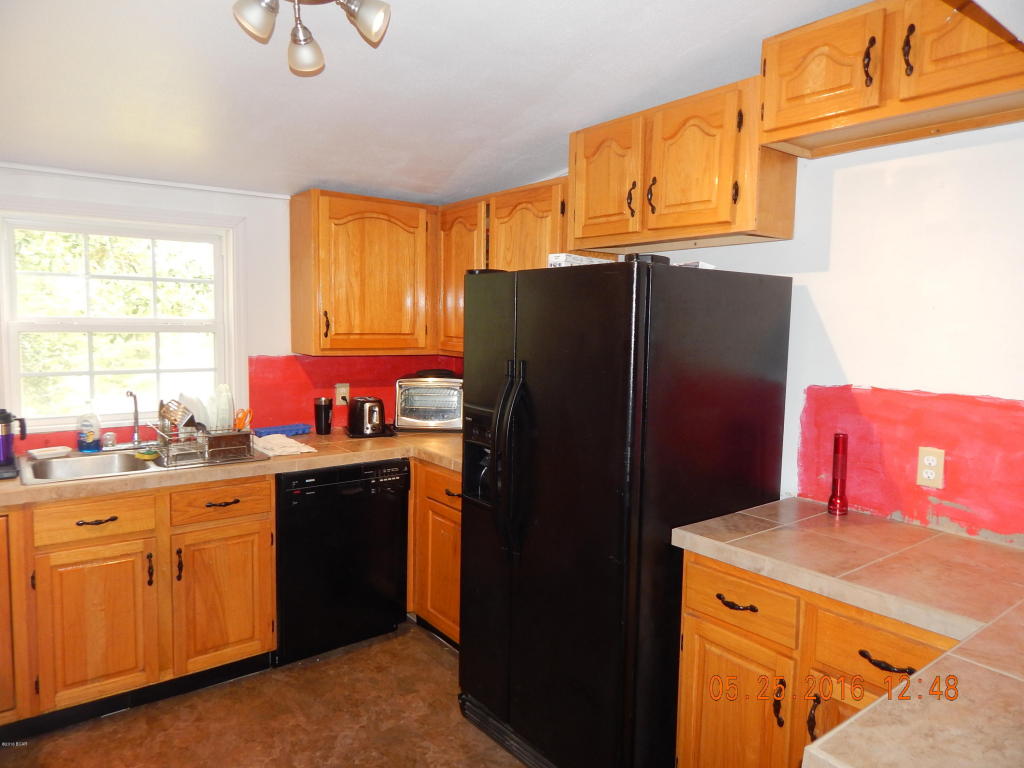 2982 HOLMES VALLEY, Vernon, FL 32462
