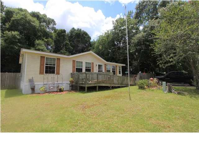 328 CHIPOLA AVE, Wewahitchka, FL 32465