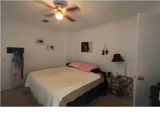 328 CHIPOLA AVE, Wewahitchka, FL 32465