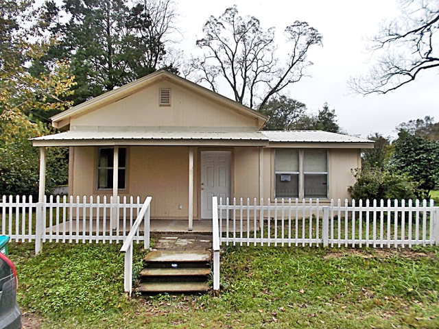 2793 Wandell St, Marianna, FL 32468
