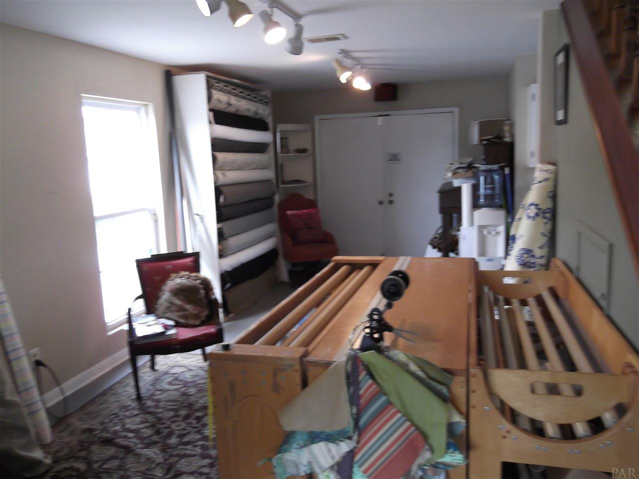 1113 N 9TH AVE, Pensacola, FL 32501