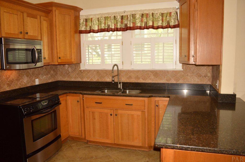 426 W LLOYD ST, Pensacola, FL 32501