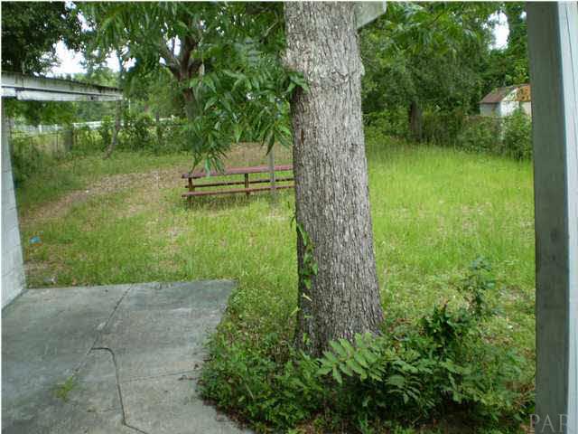 1240 W LLOYD ST, Pensacola, FL 32501