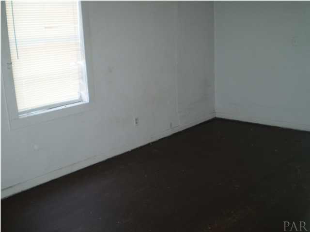 1240 W LLOYD ST, Pensacola, FL 32501