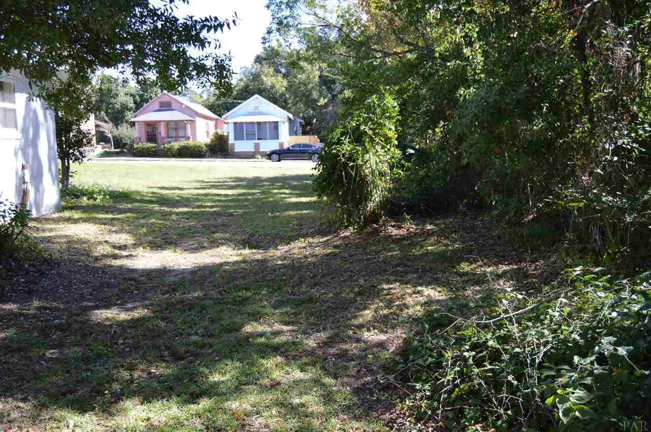 419 N DAVIS HWY, Pensacola, FL 32501