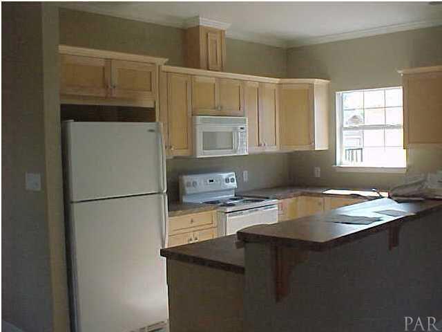 100 S H ST, Pensacola, FL 32502