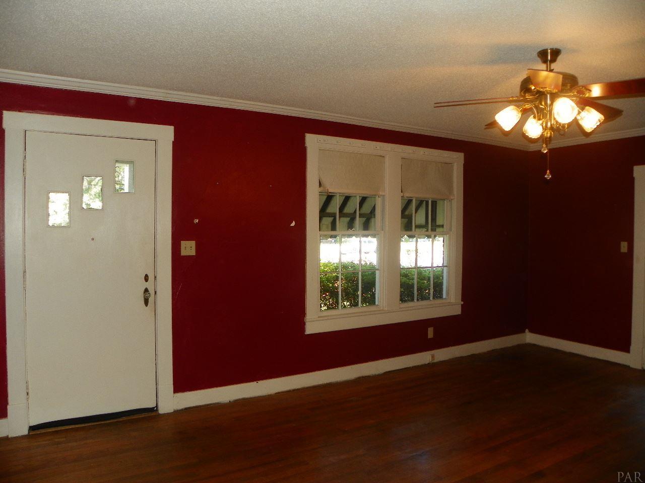 1815 W GARDEN ST, Pensacola, FL 32502