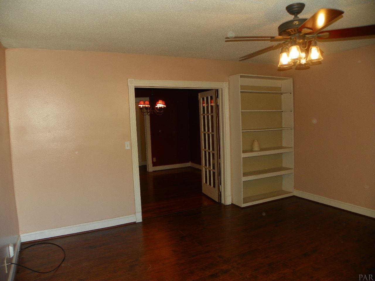 1815 W GARDEN ST, Pensacola, FL 32502