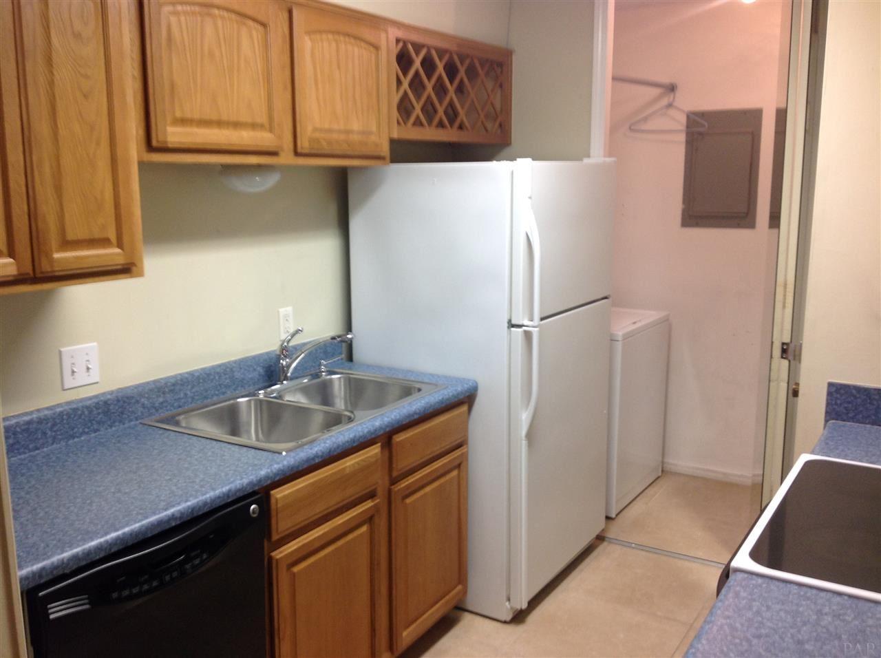2299 SCENIC HWY, Pensacola, FL 32503