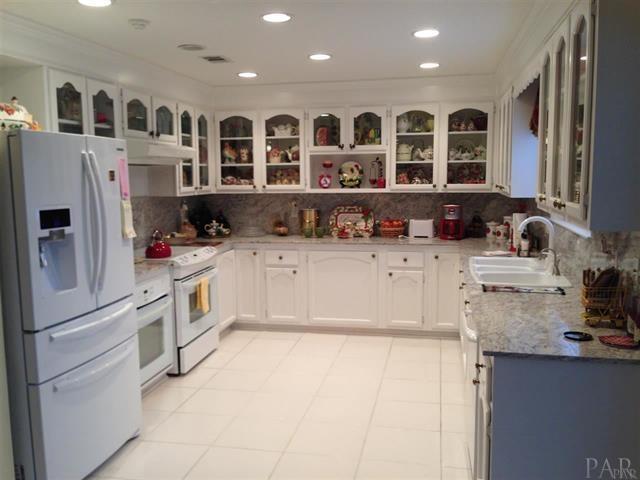 1201 BAYOU BLVD, Pensacola, FL 32503