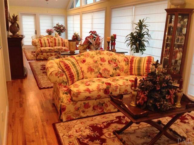1201 BAYOU BLVD, Pensacola, FL 32503