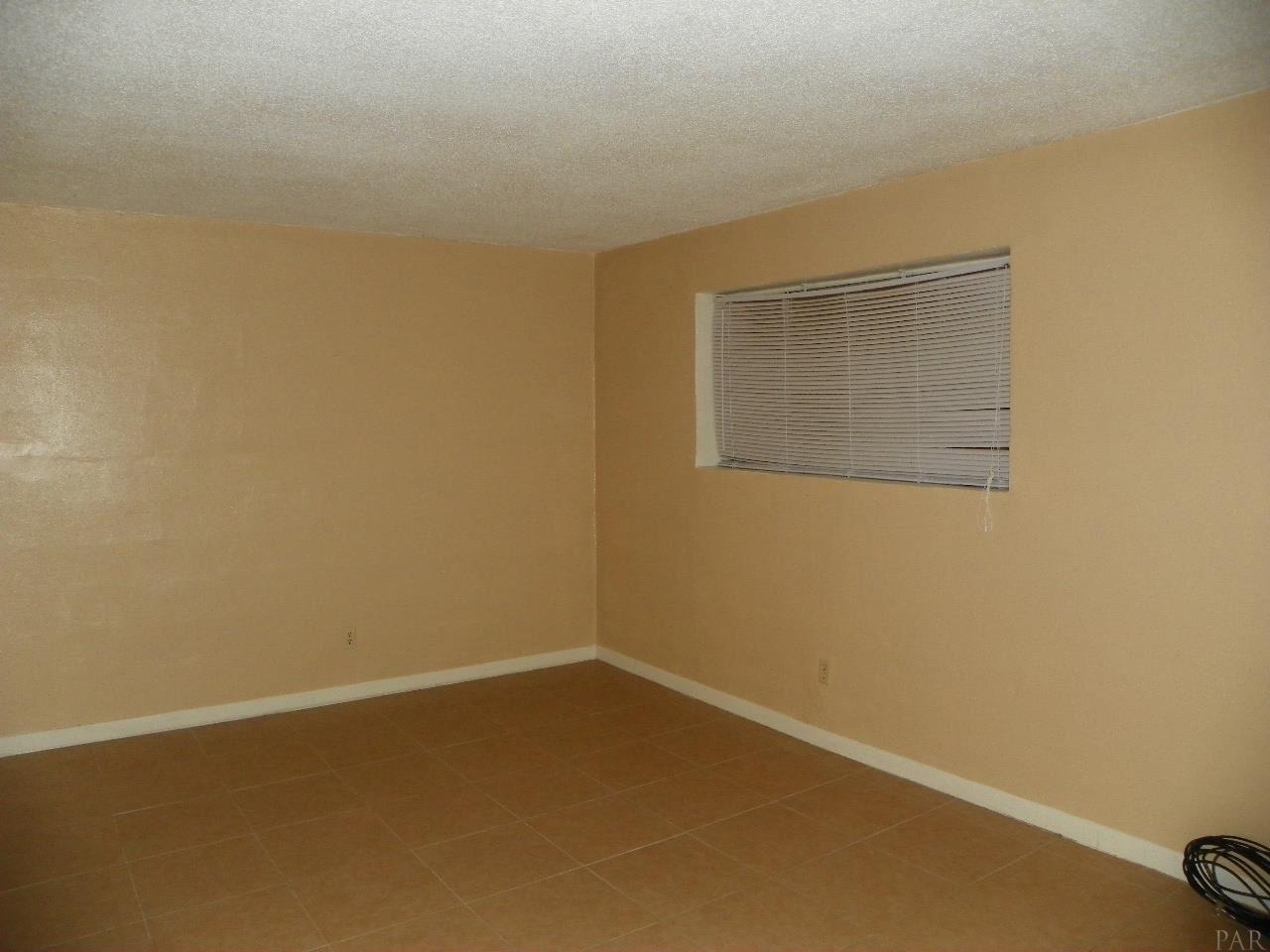 600 SCENIC HWY, Pensacola, FL 32503