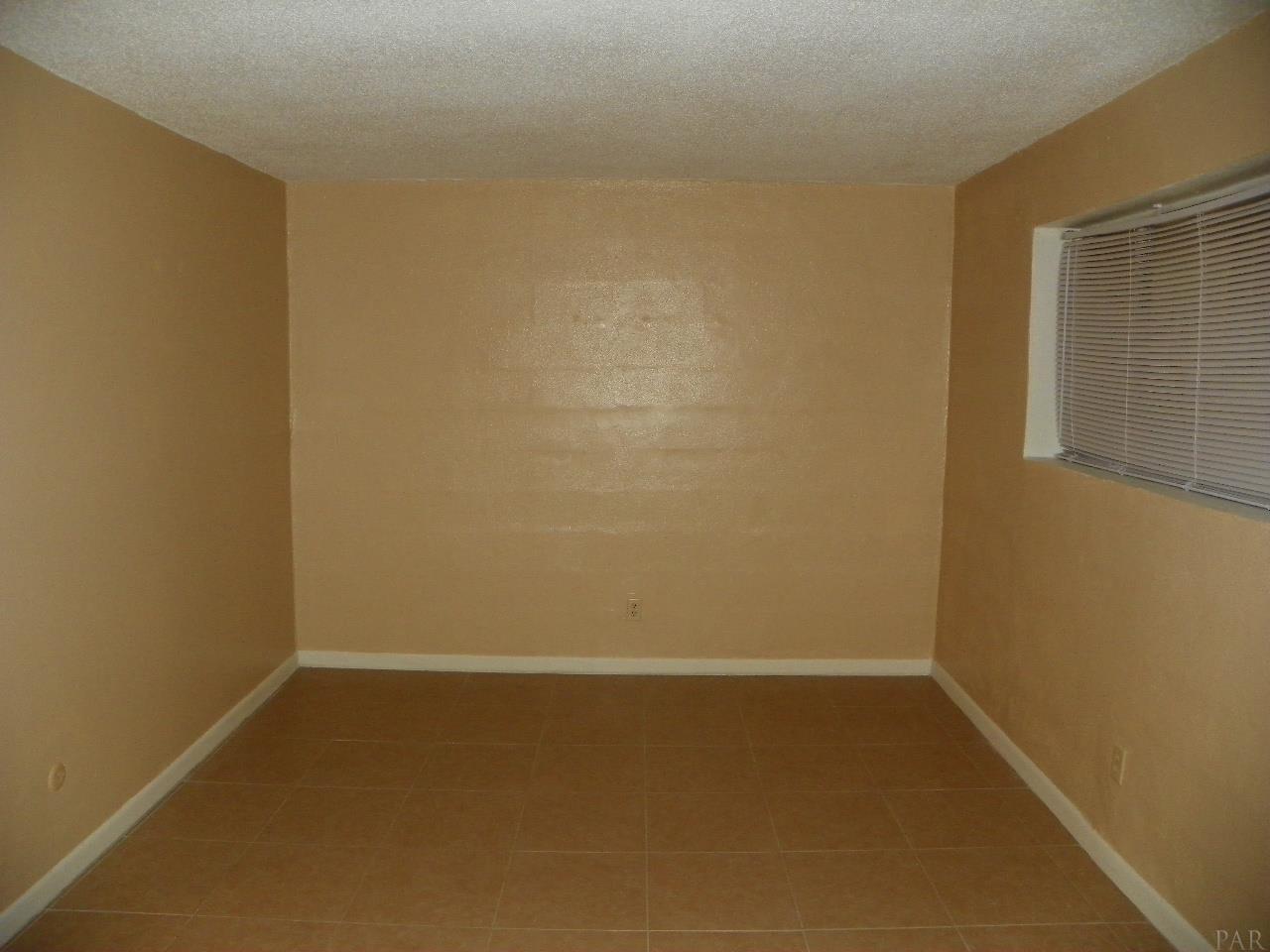 600 SCENIC HWY, Pensacola, FL 32503