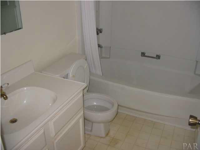 2299 SCENIC HWY, Pensacola, FL 32503