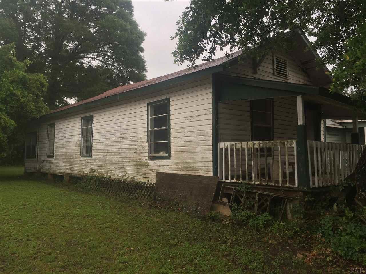 1208 Dr Martin Luther King Jr Dr, Pensacola, FL 32503