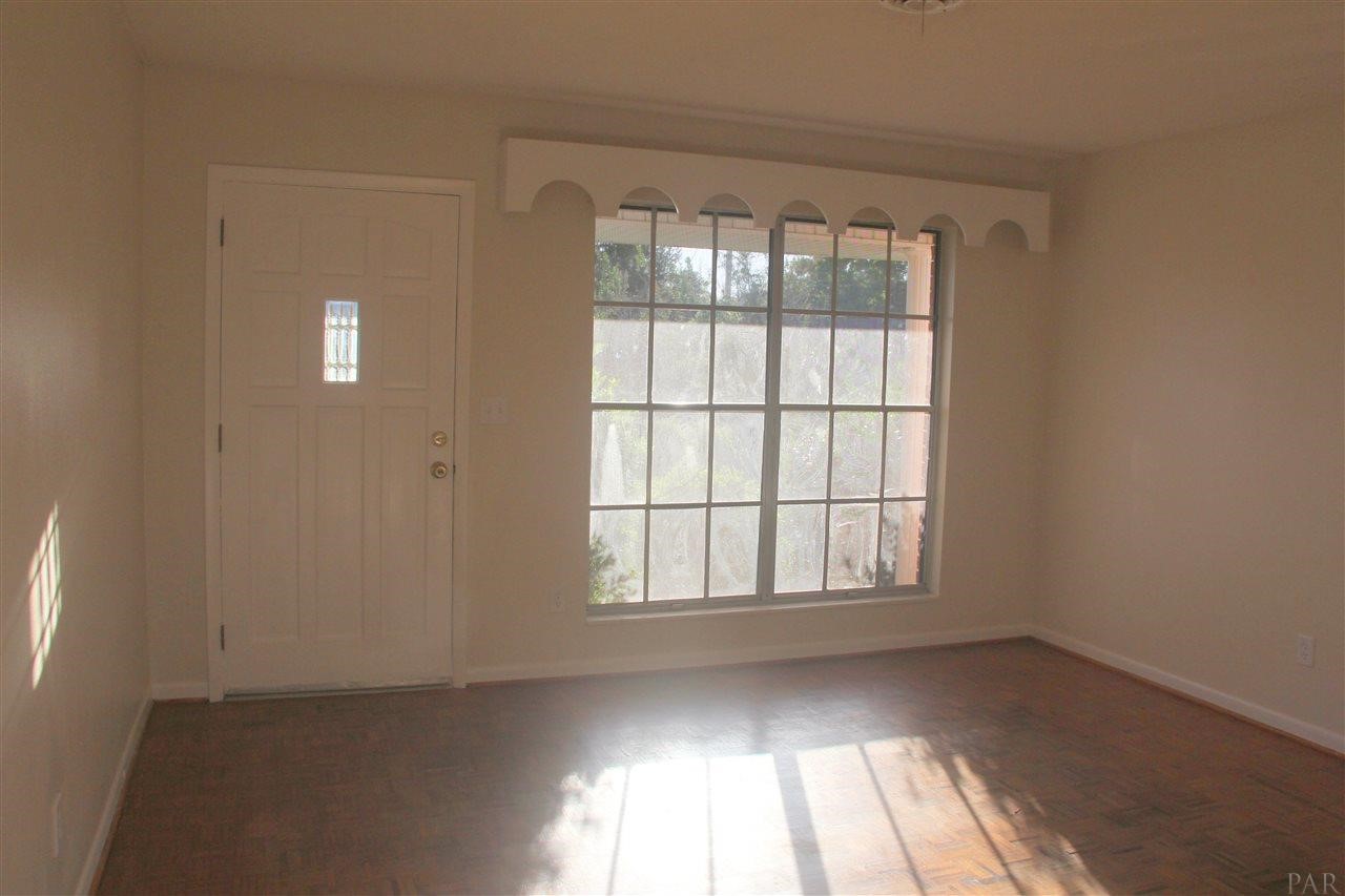 3240 Rothschild Dr, Pensacola, FL 32503