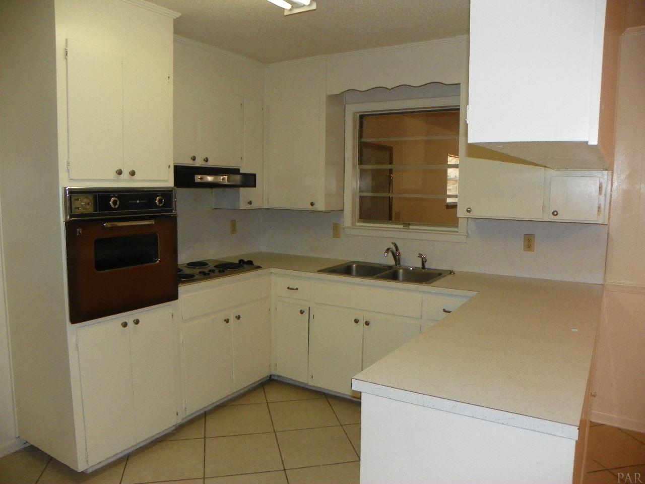 1818 TONI ST, Pensacola, FL 32504