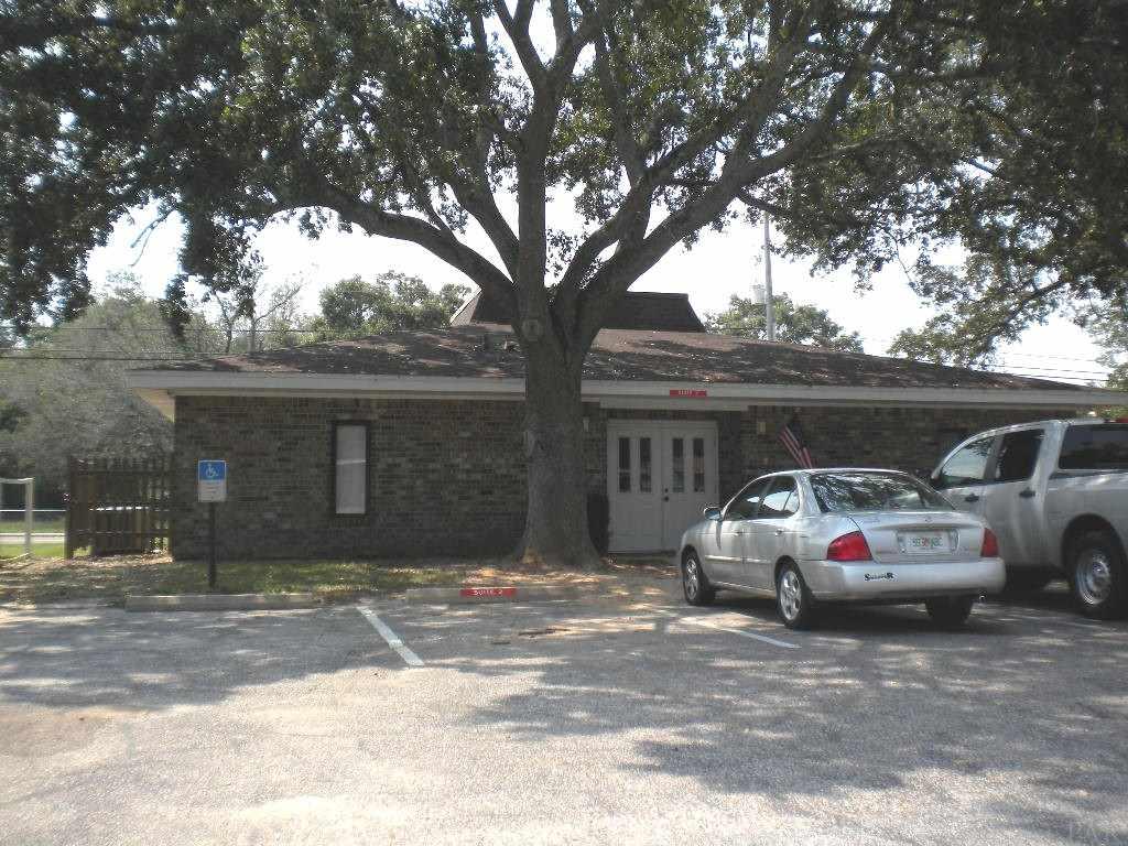2401 EXECUTIVE PLAZA, Pensacola, FL 32504