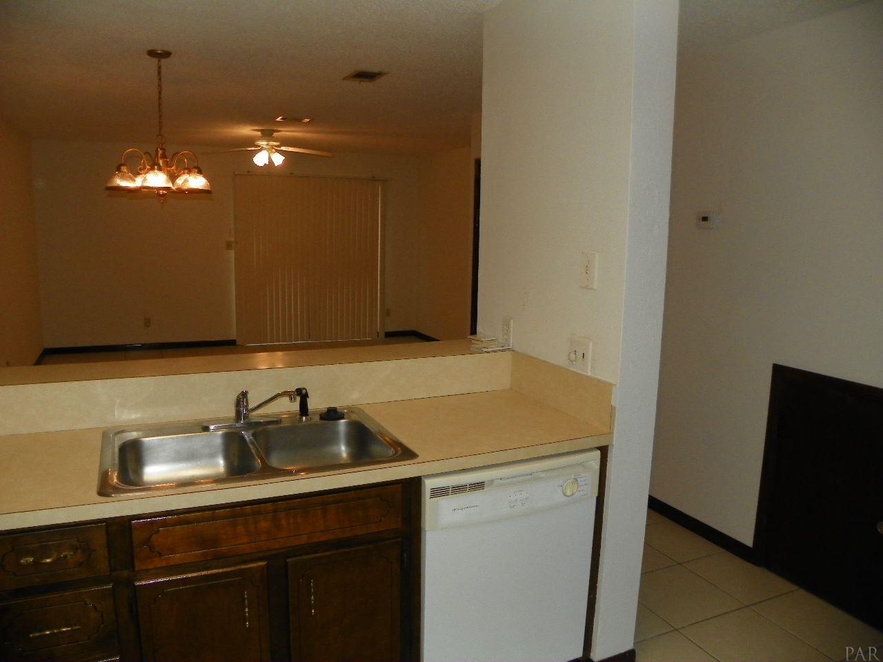 3815 CREIGHTON RD, Pensacola, FL 32504
