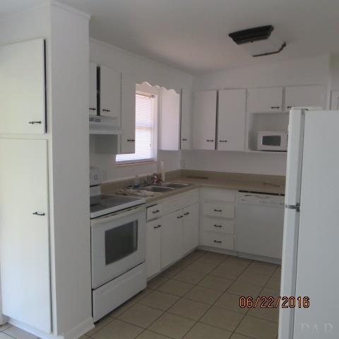 2121 CREIGHTON RD, Pensacola, FL 32504