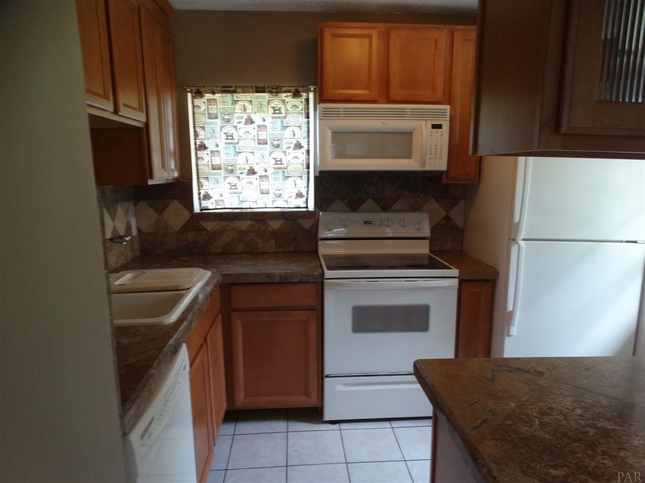 7127 CHAPEL ST, Pensacola, FL 32504