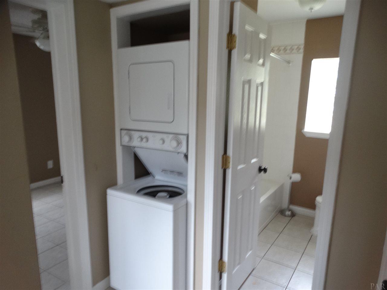 7127 CHAPEL ST, Pensacola, FL 32504