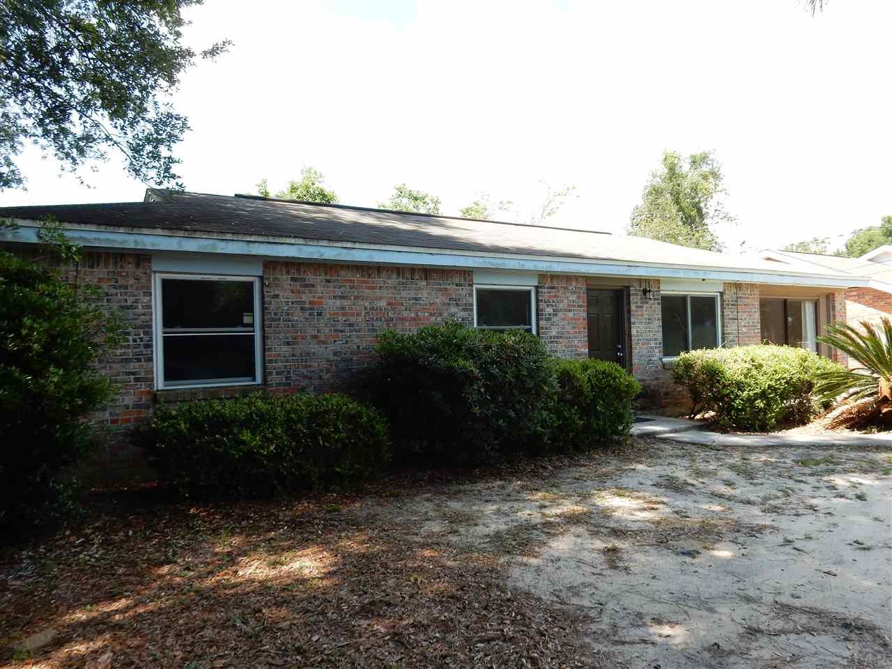 3735 CREIGHTON RD, Pensacola, FL 32504