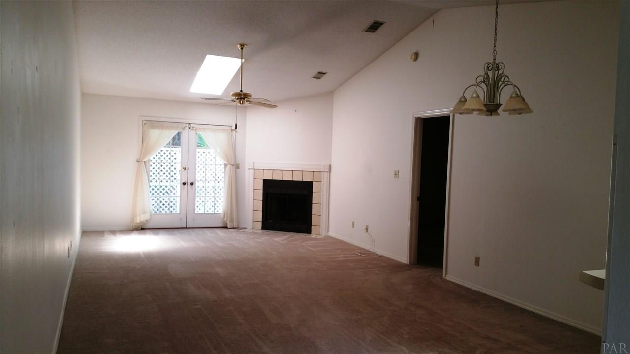 5051 GRANDE DR F-6, Pensacola, FL 32504