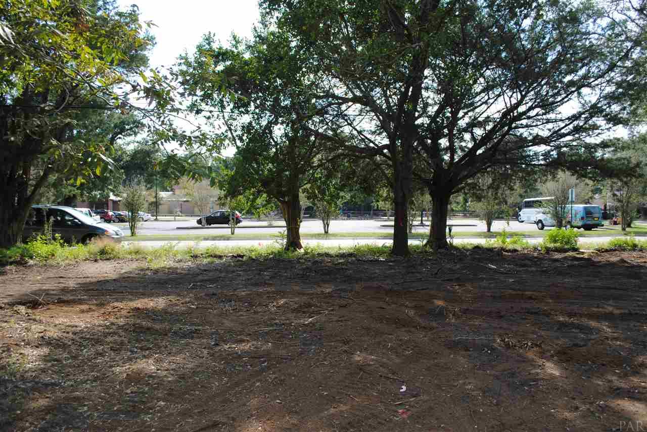 4224 CREIGHTON RD, Pensacola, FL 32504