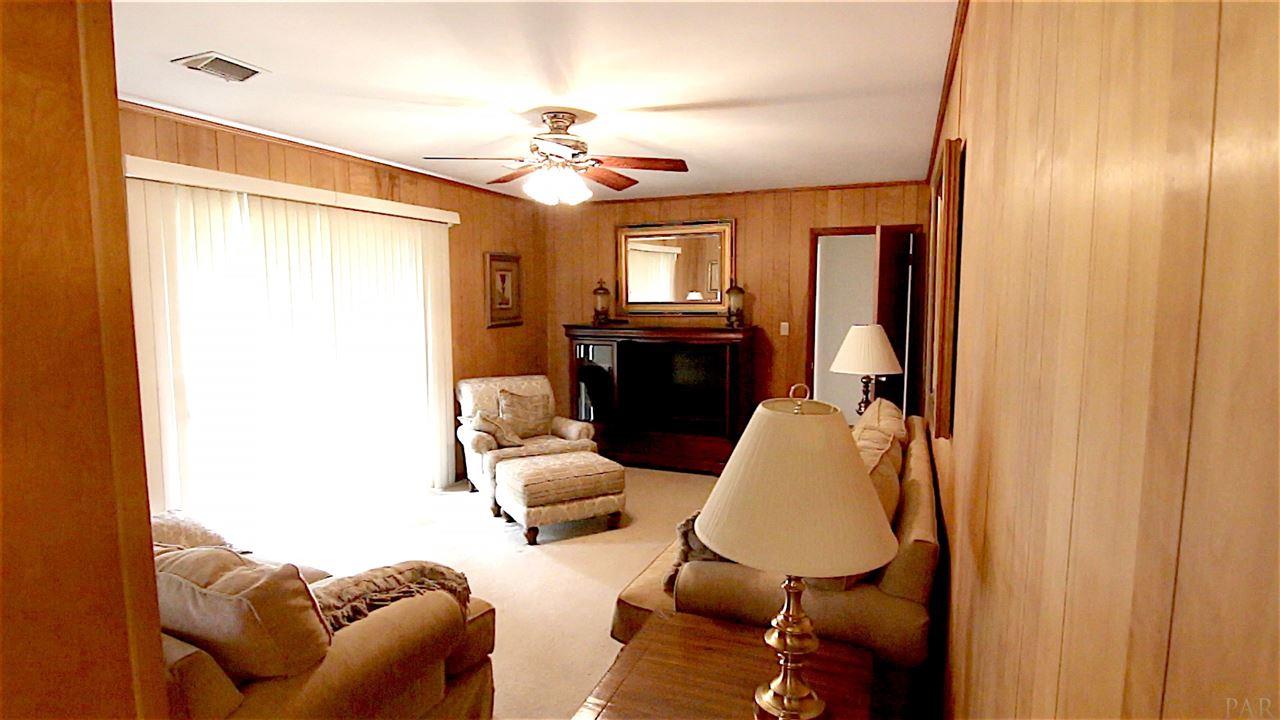 7310 TIPPIN AVE, Pensacola, FL 32504