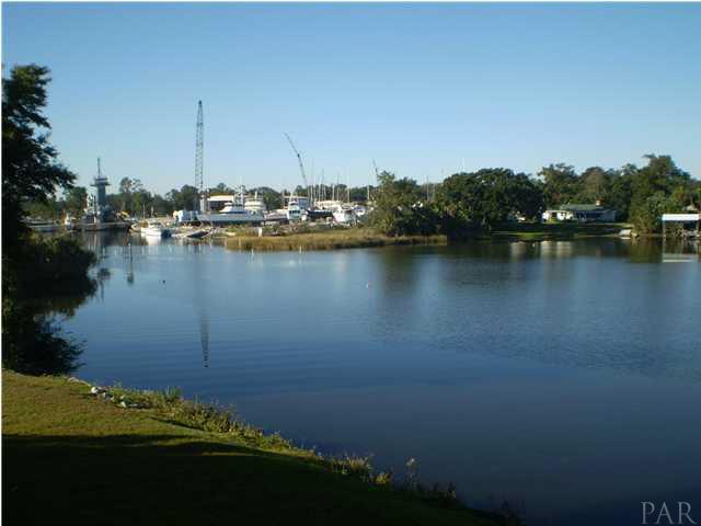 201 S STILLMAN ST, Pensacola, FL 32505
