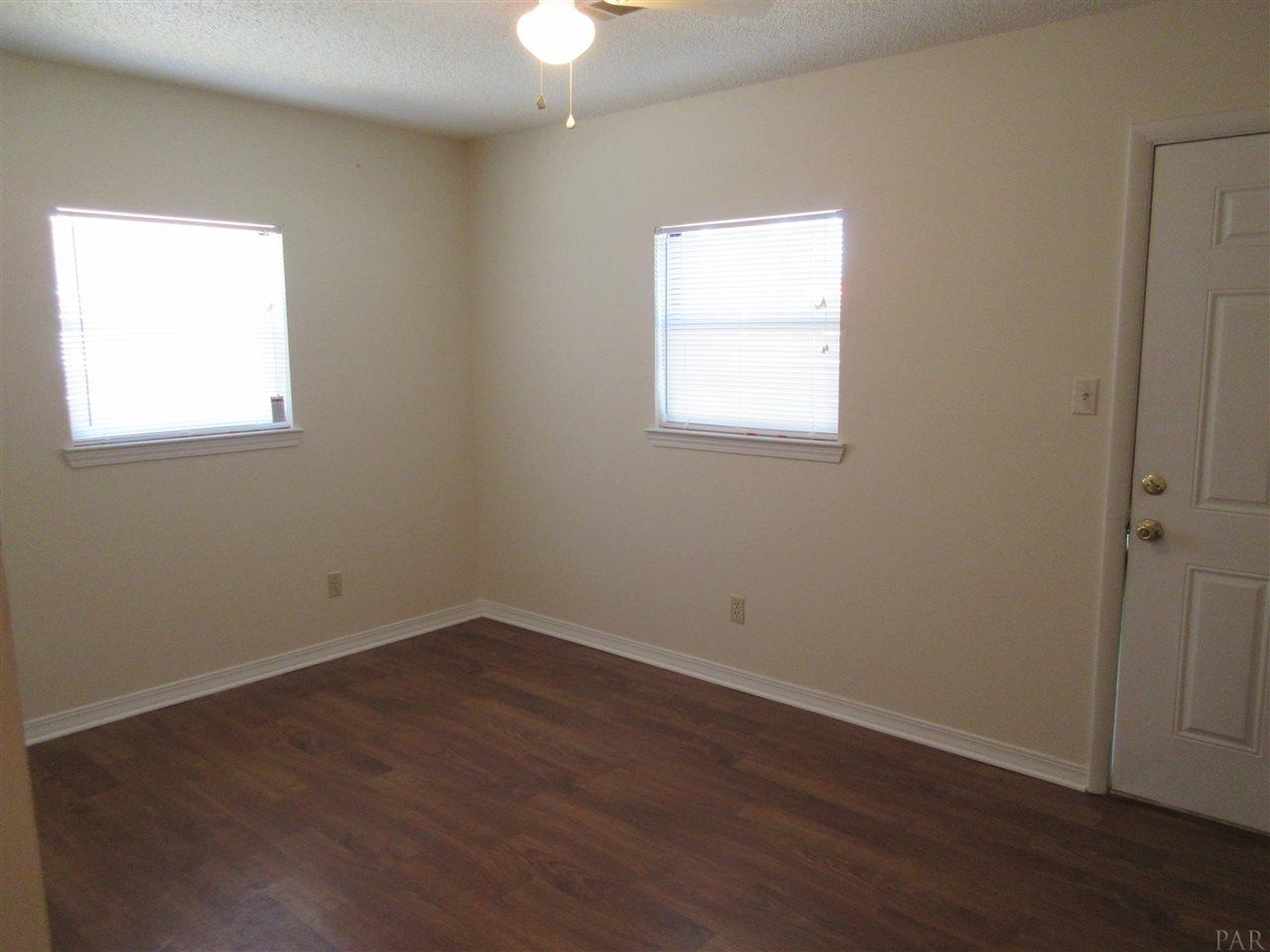 2917 W CROSS ST, Pensacola, FL 32505