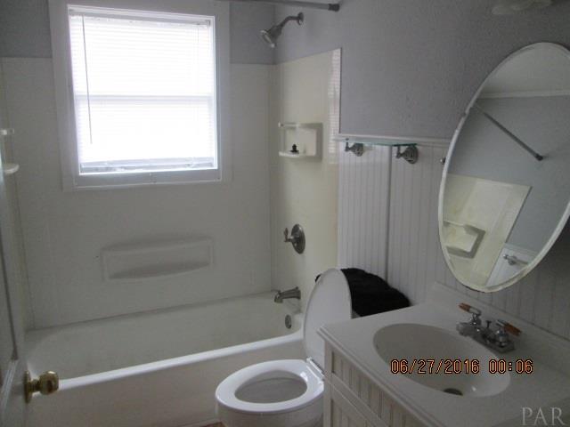 200 CAHN ST, Pensacola, FL 32505