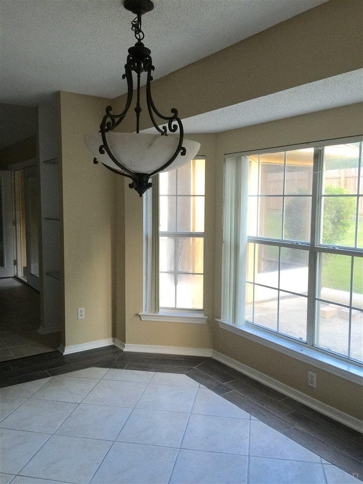 3072 LIANA LN, Pensacola, FL 32505