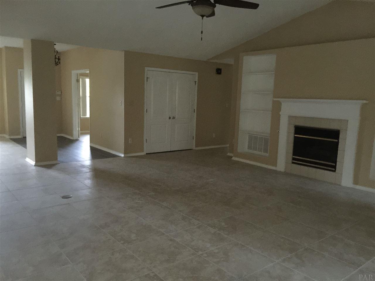 3072 LIANA LN, Pensacola, FL 32505