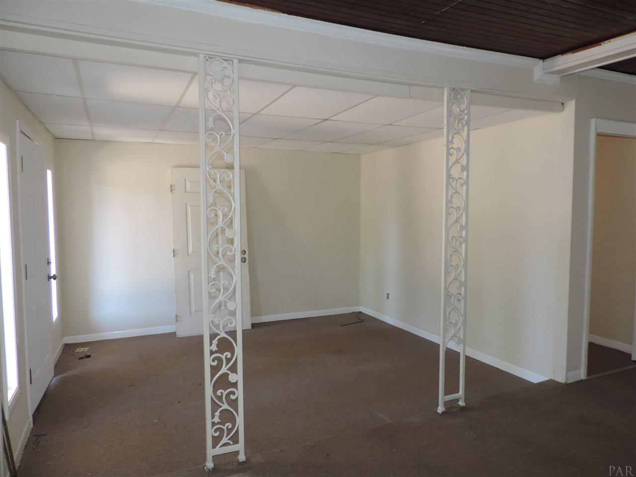 2824 W Gonzalez St, Pensacola, FL 32505