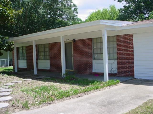 1015 E MADISON DR, Pensacola, FL 32505