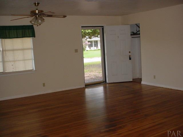 1015 E MADISON DR, Pensacola, FL 32505