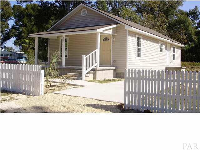 2412 N Q ST, Pensacola, FL 32505