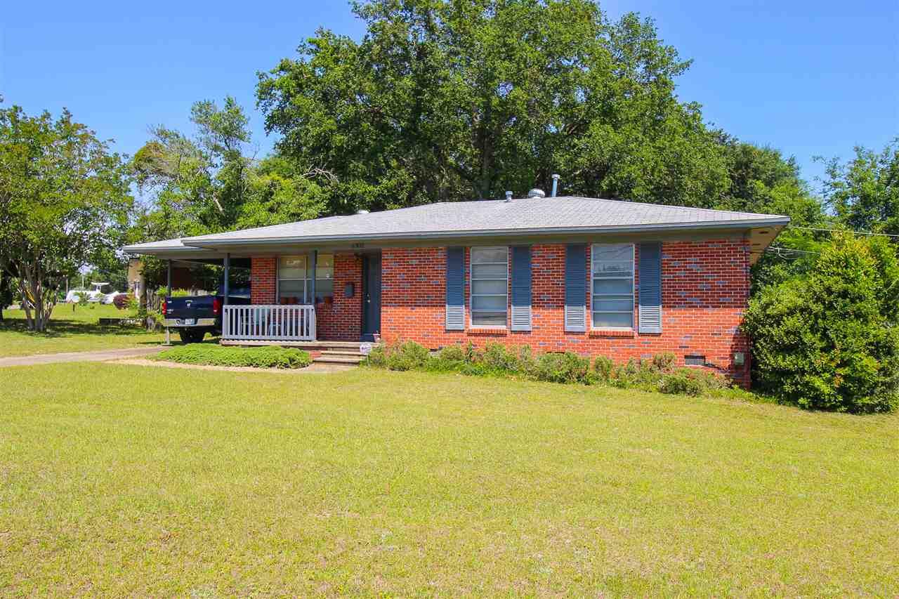 6302 FAIRVIEW DR, Pensacola, FL 32505